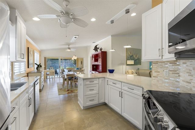 4957 Corsica Square, Vero Beach, FL 32967