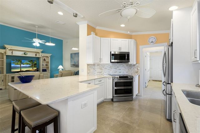 4957 Corsica Square, Vero Beach, FL 32967