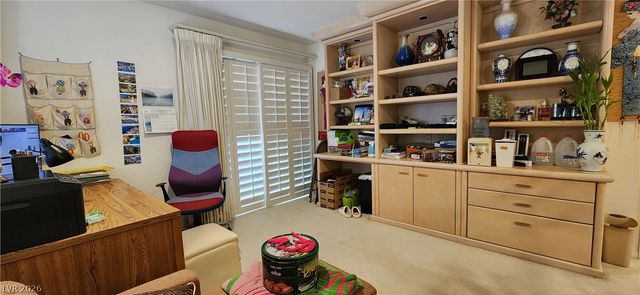 5034 Crooked Stick Way, Las Vegas, NV 89113