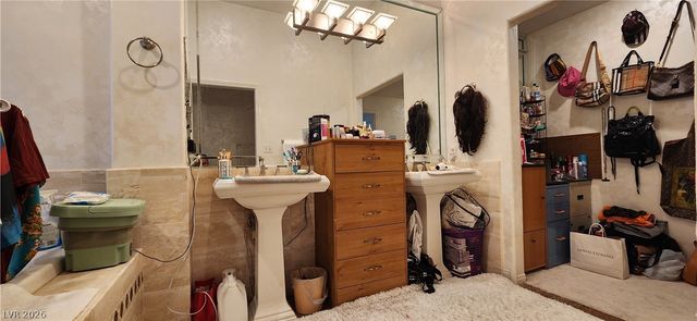 5034 Crooked Stick Way, Las Vegas, NV 89113