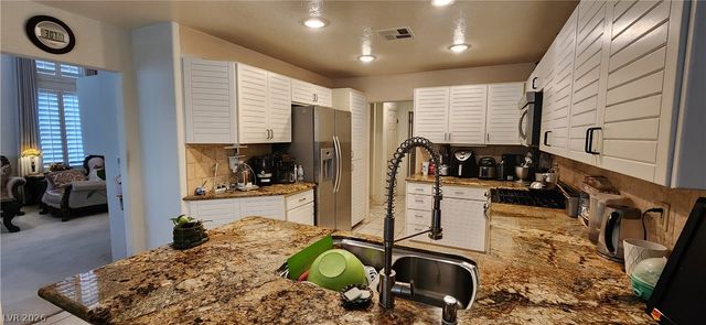 5034 Crooked Stick Way, Las Vegas, NV 89113