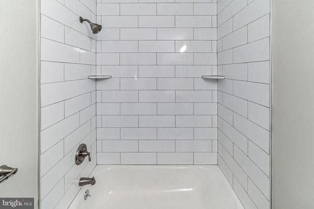 487 FORT HILL CIR, Fort Washington, PA 19034