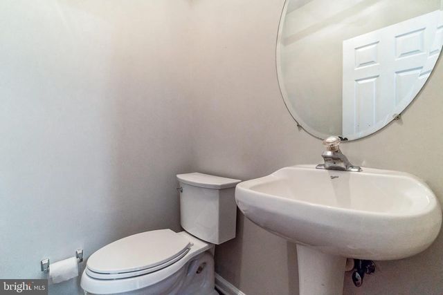 487 FORT HILL CIR, Fort Washington, PA 19034