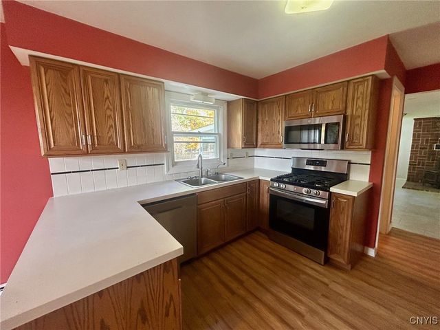 32 Patrick Circle, Fulton, NY 13069