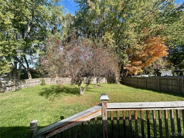 32 Patrick Circle, Fulton, NY 13069