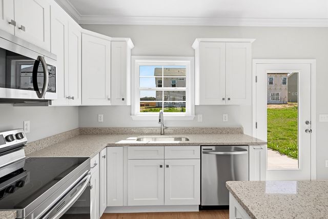 144 Andros Dr, Dalton, GA 30721