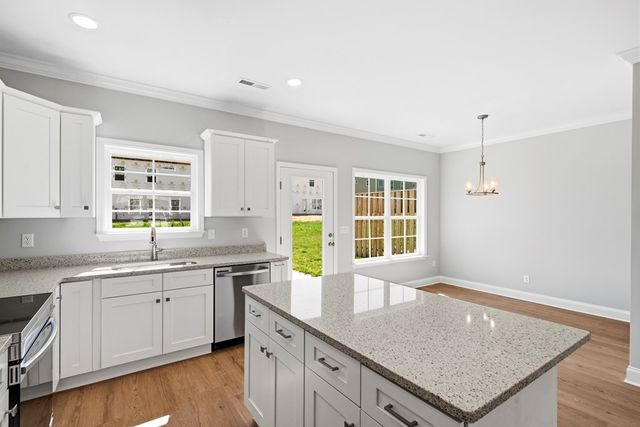 144 Andros Dr, Dalton, GA 30721