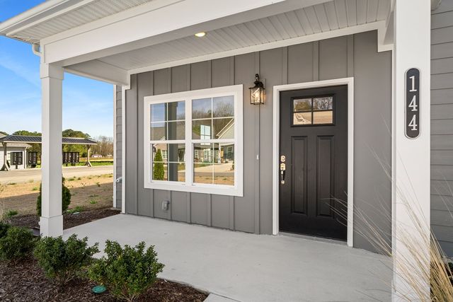 144 Andros Dr, Dalton, GA 30721