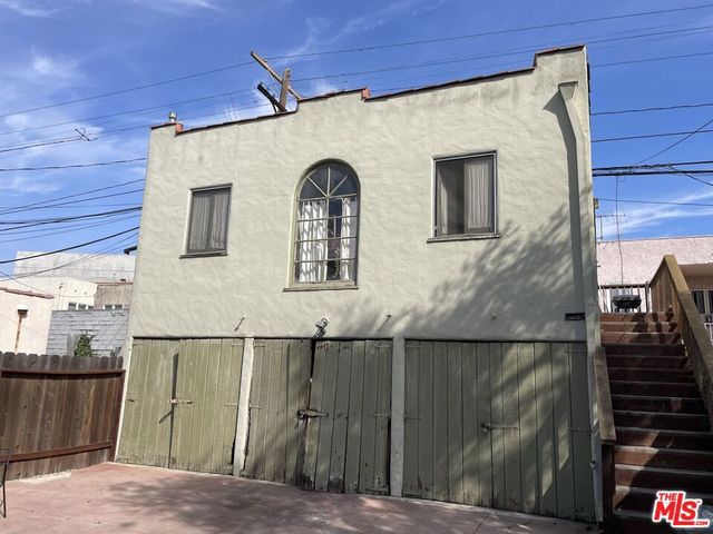 1920 S Rimpau Boulevard, Los Angeles, CA 90016