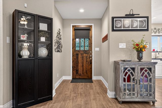 1403 COTTONWOOD RD, Fischer, TX 78623