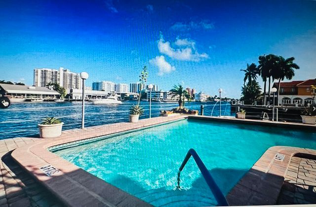 2900 NE 30th Street, Fort Lauderdale, FL 33306