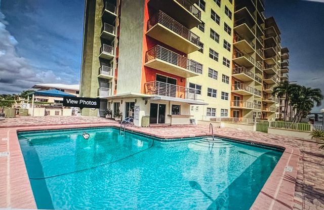 2900 NE 30th Street, Fort Lauderdale, FL 33306