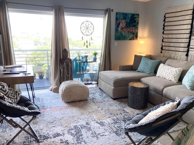 2900 NE 30th Street, Fort Lauderdale, FL 33306