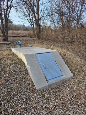 57616 S 36960 Road, Terlton, OK 74081