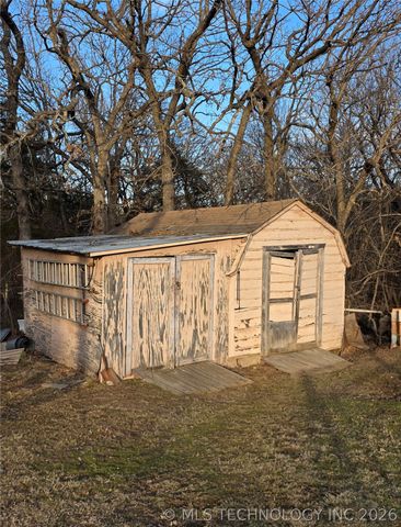 57616 S 36960 Road, Terlton, OK 74081