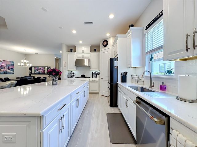 6145 GRANDVIEW HILL COURT, Bradenton, FL 34203