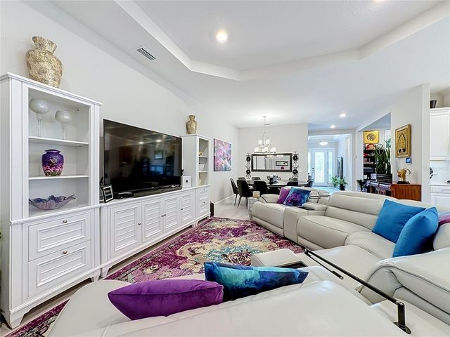 6145 GRANDVIEW HILL COURT, Bradenton, FL 34203