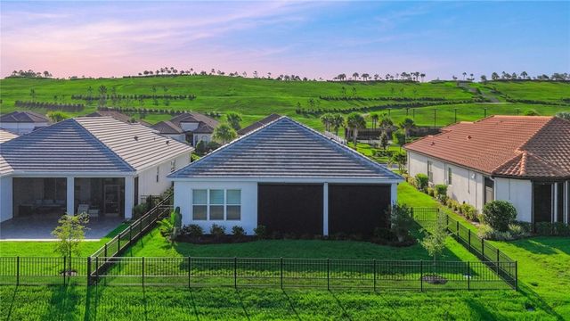 6145 GRANDVIEW HILL COURT, Bradenton, FL 34203