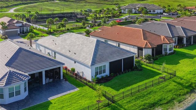 6145 GRANDVIEW HILL COURT, Bradenton, FL 34203