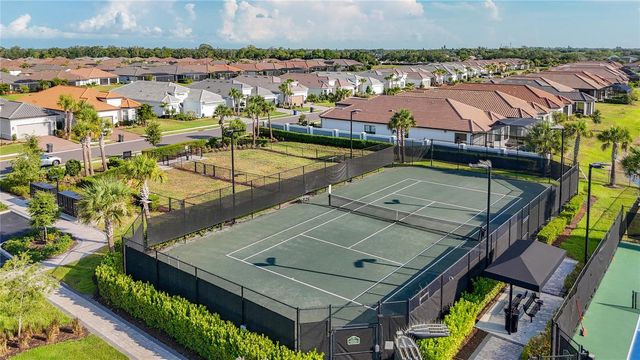 6145 GRANDVIEW HILL COURT, Bradenton, FL 34203