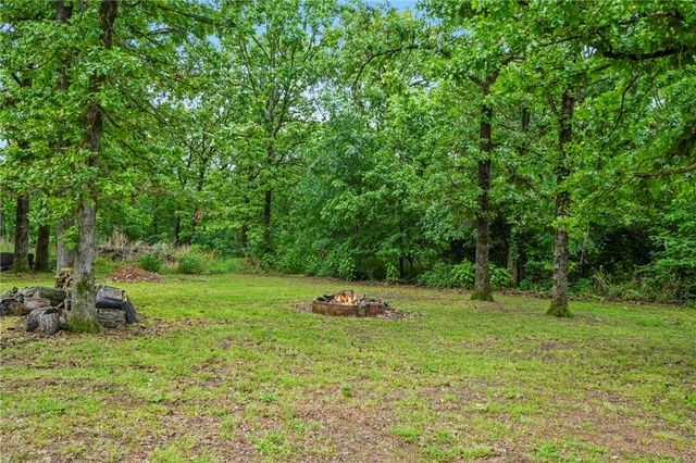 13225 Dawn View Drive, Gentry, AR 72734