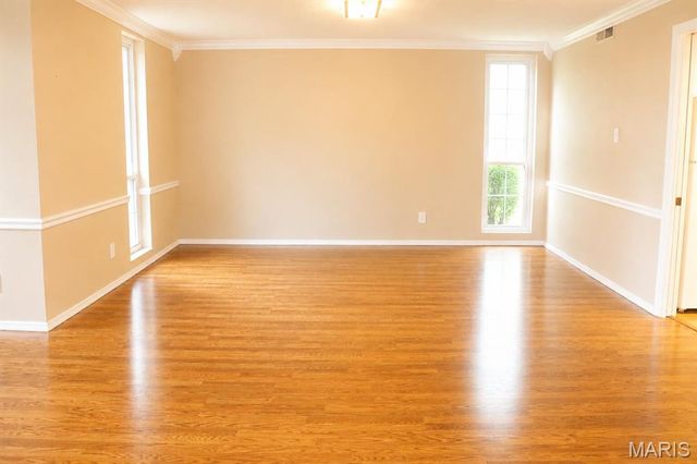 916 Claytonbrook Drive 1, Ballwin, MO 63011