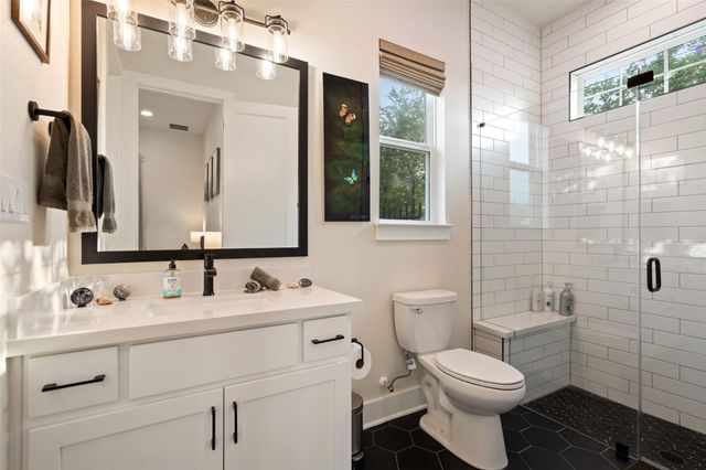 621 Kinnikinik LOOP, Austin, TX 78737