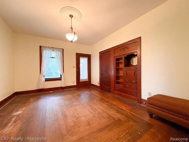 3809 Electric Avenue, Port Huron, MI 48060
