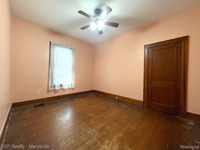 3809 Electric Avenue, Port Huron, MI 48060