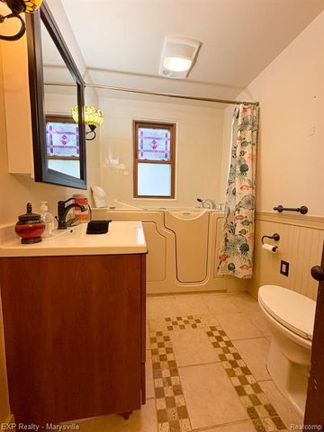 3809 Electric Avenue, Port Huron, MI 48060