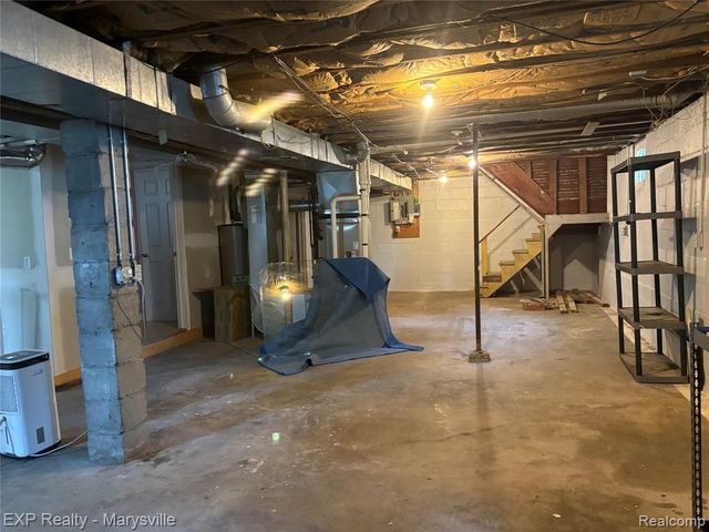 3809 Electric Avenue, Port Huron, MI 48060