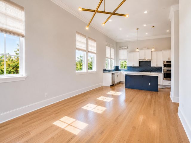 2114 Wenge Lane, Dallas, TX 75219