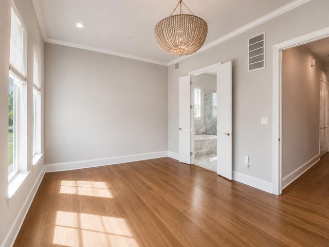 2114 Wenge Lane, Dallas, TX 75219