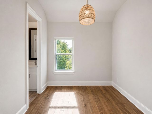2114 Wenge Lane, Dallas, TX 75219