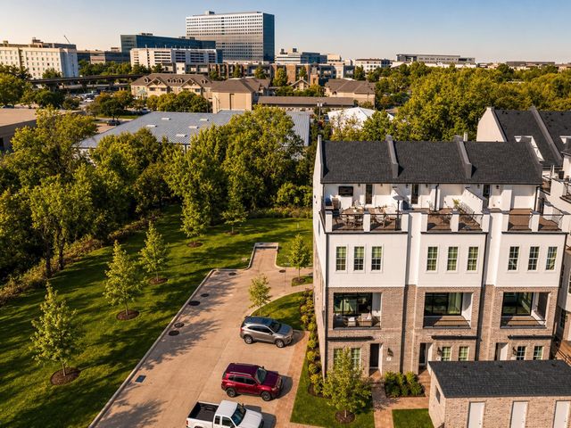 2114 Wenge Lane, Dallas, TX 75219