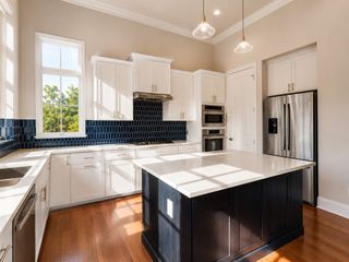 2114 Wenge Lane, Dallas, TX 75219