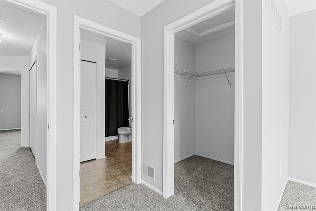 253 Stonegate, Pontiac, MI 48341