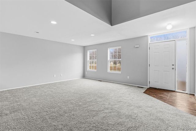 253 Stonegate, Pontiac, MI 48341