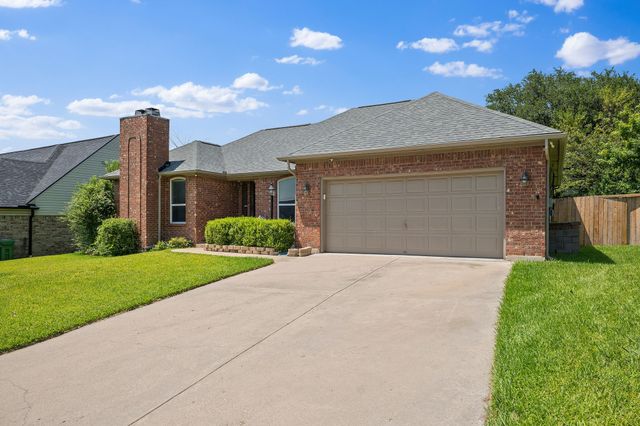 6705 Fair Oaks Drive, North Richland Hills, TX 76182