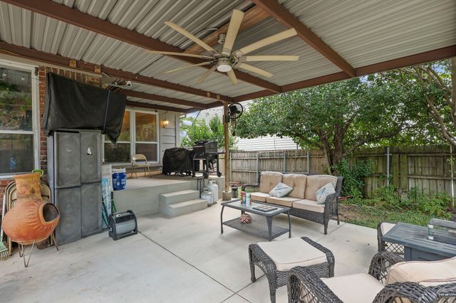 6705 Fair Oaks Drive, North Richland Hills, TX 76182