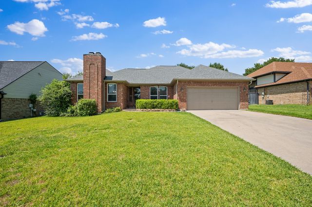 6705 Fair Oaks Drive, North Richland Hills, TX 76182