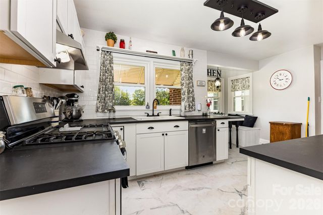 941 Casar Belwood Road, Lawndale, NC 28090