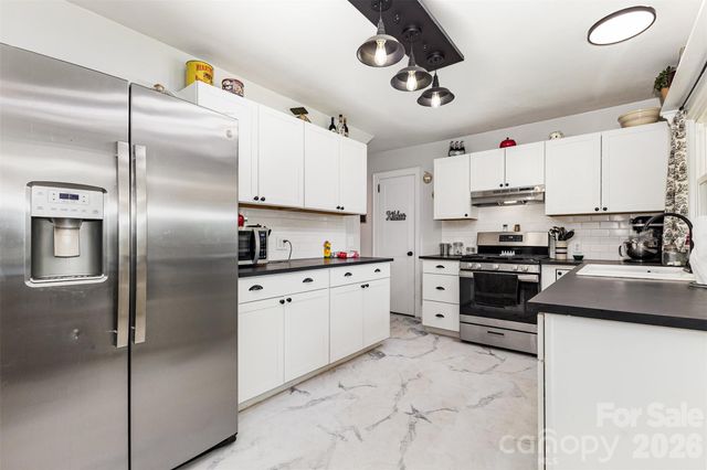 941 Casar Belwood Road, Lawndale, NC 28090