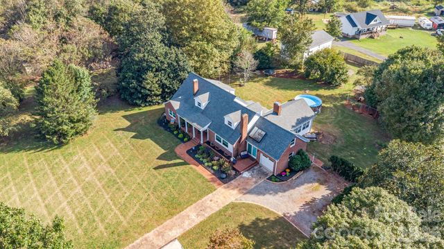 941 Casar Belwood Road, Lawndale, NC 28090