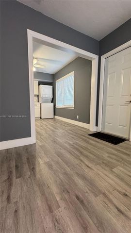 820 SE 12th St 1, Fort Lauderdale, FL 33316