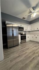 820 SE 12th St 1, Fort Lauderdale, FL 33316