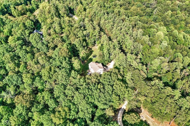 6792 Erika Lane, Nashville, IN 47448