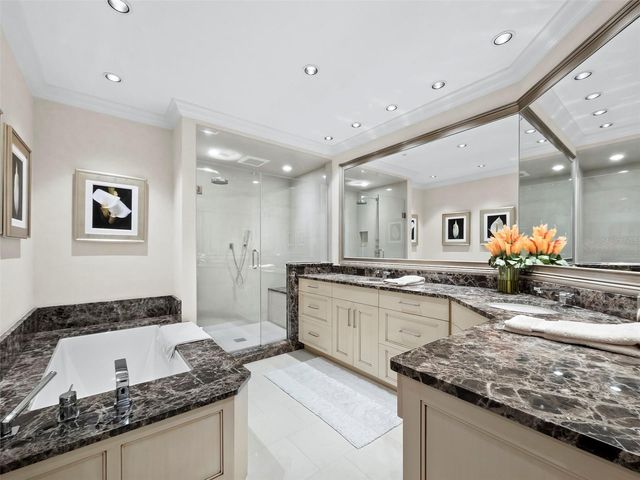 2185 GULF OF MEXICO DRIVE 212, Longboat Key, FL 34228