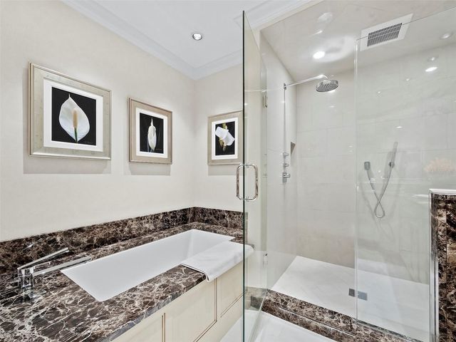 2185 GULF OF MEXICO DRIVE 212, Longboat Key, FL 34228