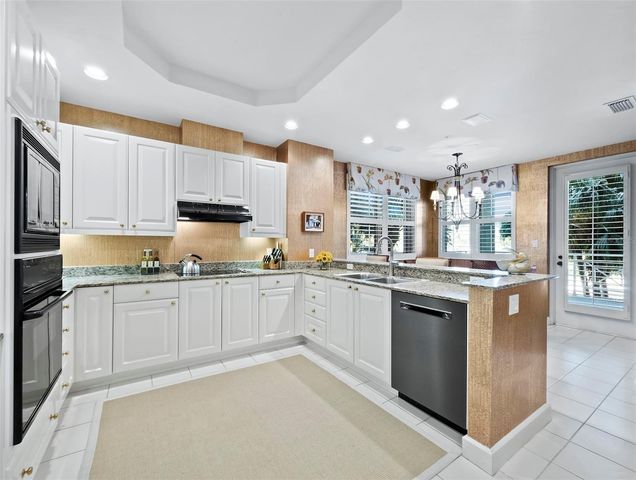 2185 GULF OF MEXICO DRIVE 212, Longboat Key, FL 34228